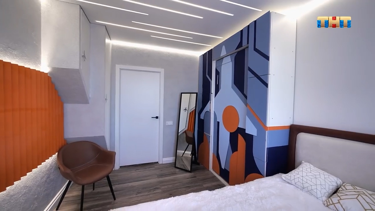 Спальня с декоративной штукатуркой SILK PLASTER в Битве Дизайнеров на ТНТ
