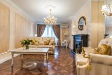 Школа ремонта на телеканале ТНТ | серия "Версаль на улице Свободы" – фото 2