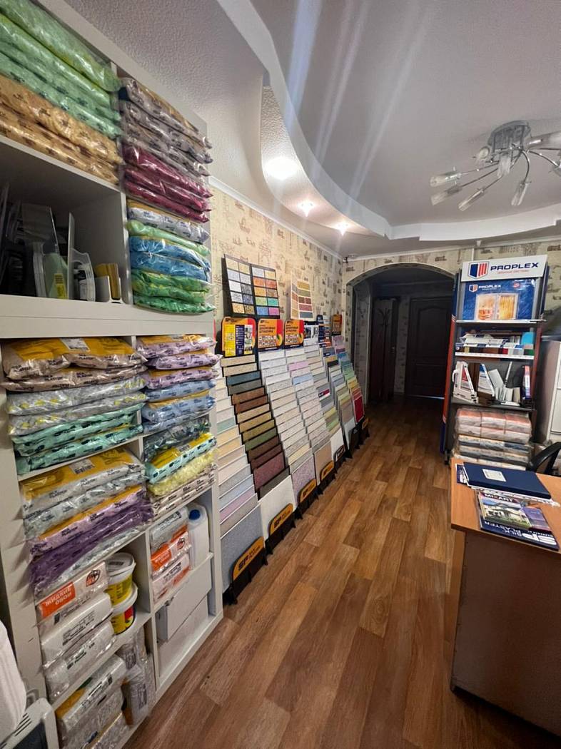 Официальный партнёр Silk Plaster на Дружбы Народов