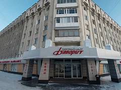Официальный партнёр Silk Plaster на площади Космонавтов