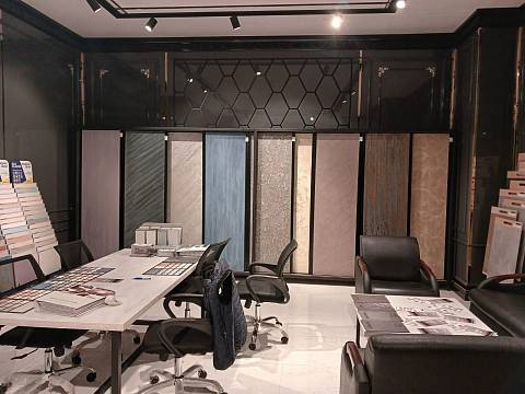 Фирменный магазин Silk Plaster