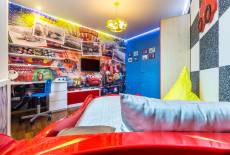 Жидкие обои в "Школе ремонта", серия "Автодетская" – фото 8