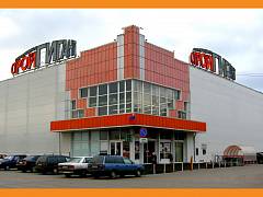 Гипермаркет "СтройГигант" на пр-т Кулакова
