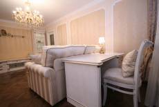 Школа ремонта на телеканале ТНТ | серия "Версаль на улице Свободы" – фото 11